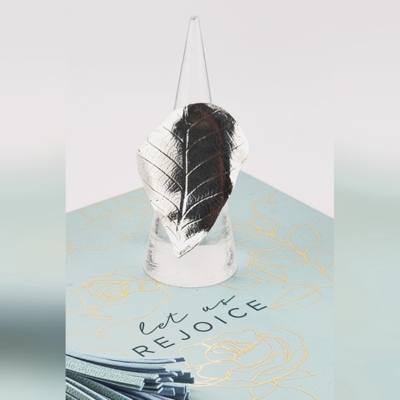 EMBOSSE PRESS REAL LEAF RING HANDMADE  STERLING SILVER METAL SIZE 6.5 - Picture 3 of 9